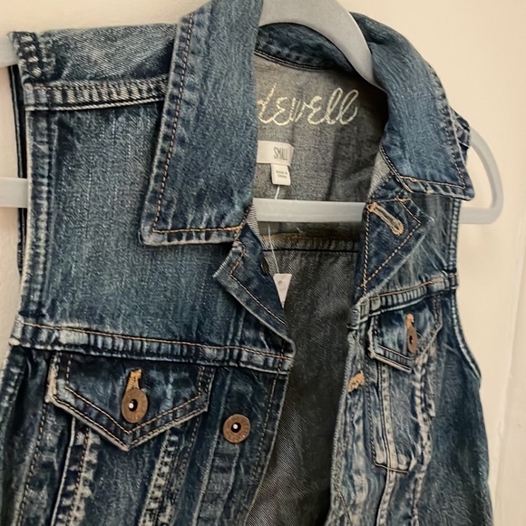 Small NWT MADEWELL 100% Cotton dark denim vest - Picture 3 of 5